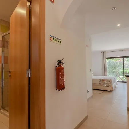 Coastal Retreat With Pool And Access By Drago *