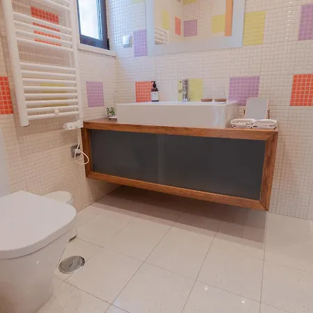 Apartament Coastal Retreat With Pool And Access By Drago Albufeira