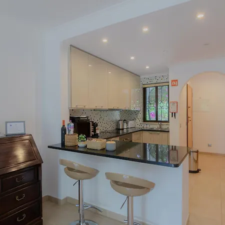 Coastal Retreat With Pool And Access By Drago Apartament