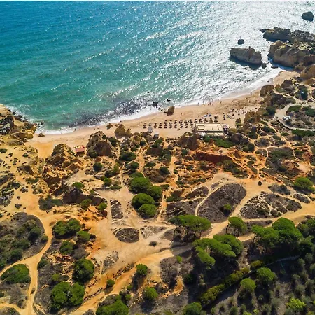 Apartament Coastal Retreat With Pool And Access By Drago Albufeira
